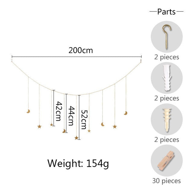 Moon-shaped chain