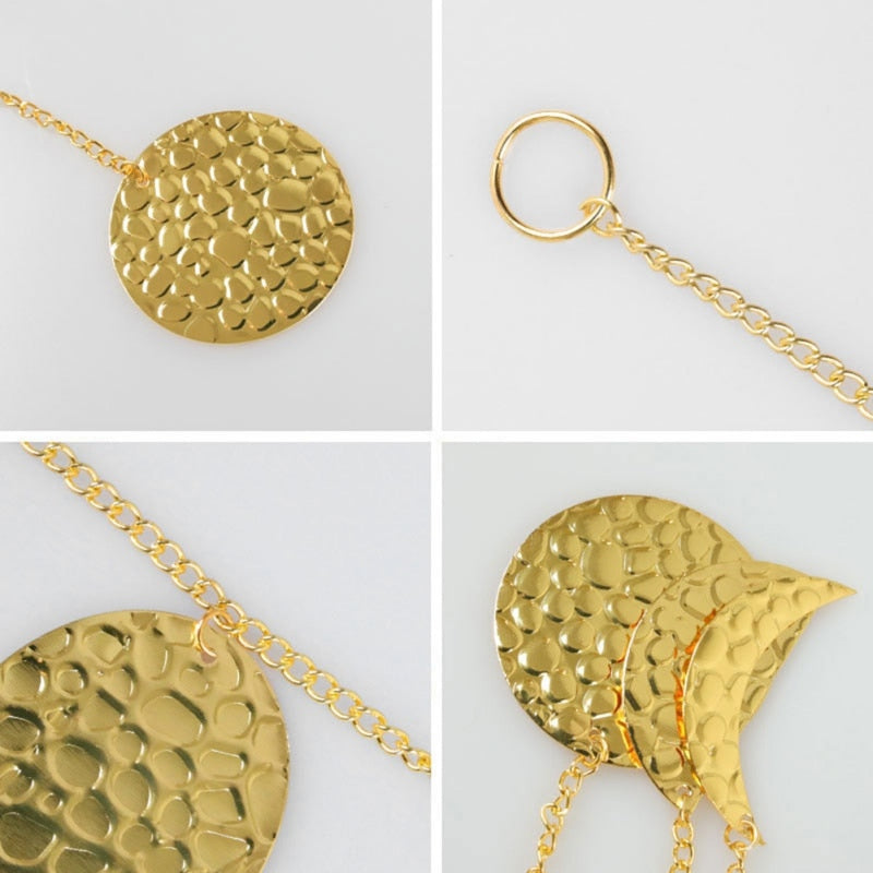 Moon-shaped chain