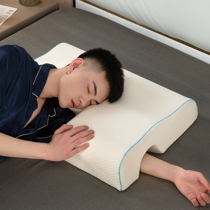 The Memory Foam Couple Pillow